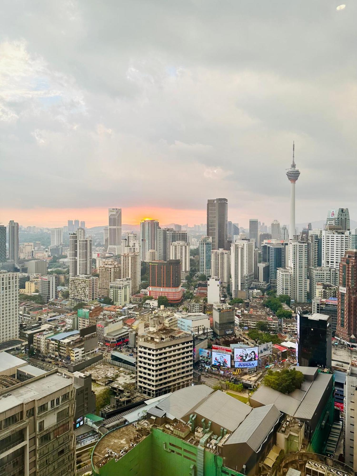 Klcc Suites At Axon Residence Куала-Лумпур Экстерьер фото